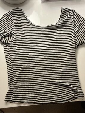 Brandy Melville Black and White Striped Short Sleeve Ribbed Tee